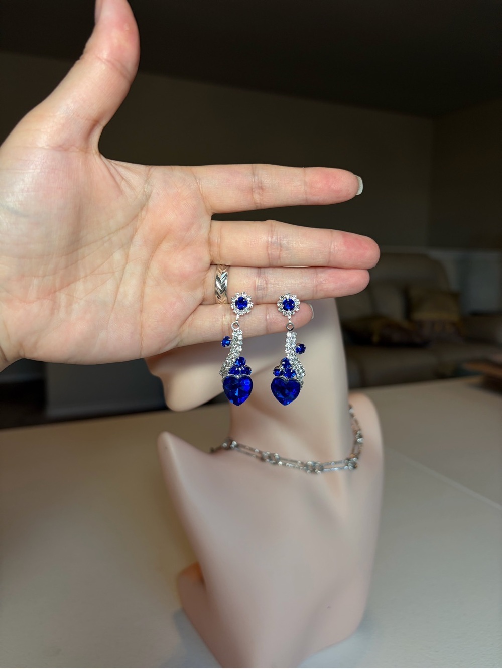 Elegant Blue Heart Drop Earrings. - Picture 7 of 10